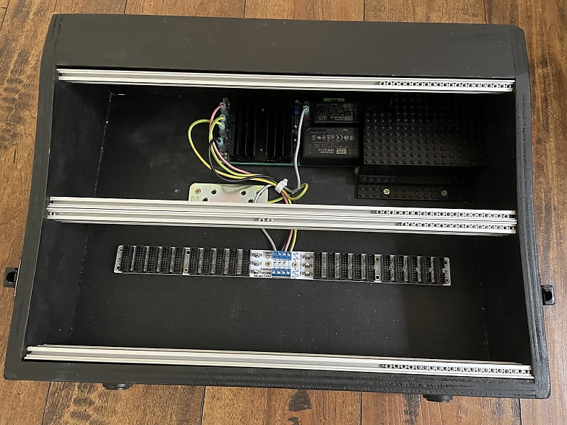 Case From Lake 6u 84hp eurorack case | Reverb