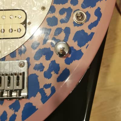 Daisy Rock Heartbreaker guitar Mid 2000s  - Pink / Blue Leopard Print image 3