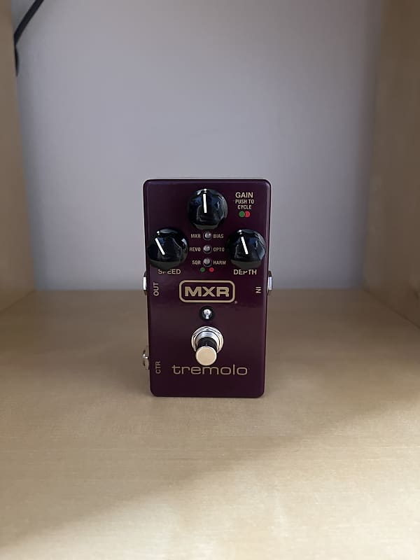 MXR M305 Tremolo
