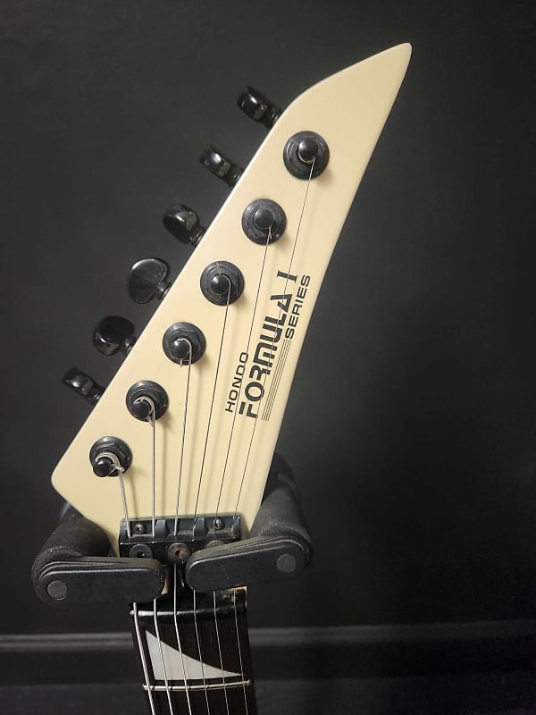 Hondo Formula 1 Series H770KT Reverse Flying V mid 80s Hondo Formula 1 Series H770KT Reverse Flying V mid 80s