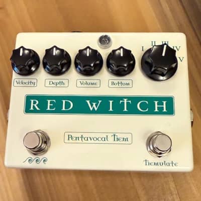 RED WITCH Pentavocal Tremolo ギターエフェクター Red Witch Pentavocal Tremolo - Look What We Found Episode 5