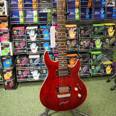 Shine electric guitar with quilted top in red - Made in Korea S/H image 11