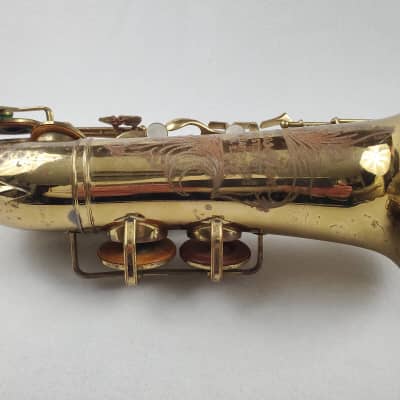 BUESCHER Aristocrat Alto Saxophone image 3