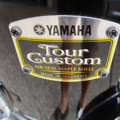 Yamaha Tour Custom Maple 14 X 5.5 Snare Drum, Piano Black | Reverb