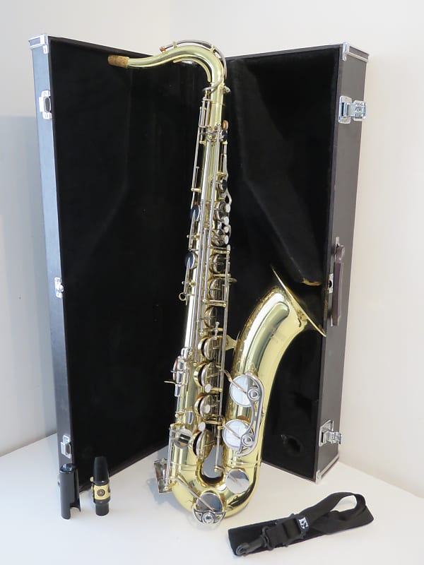 Early 80's Yamaha Japan YTS-23 Tenor Saxophone with Original Case