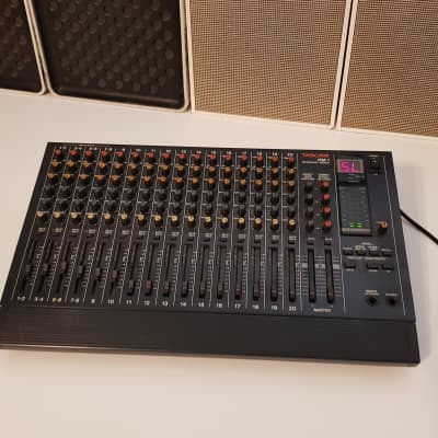 TASCAM MM-1 Keyboard Mixer