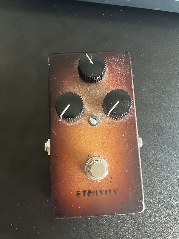 Lovepedal Eternity Boost Hand Wired Lava