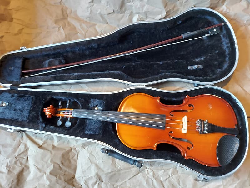 Volta size 4/4 violin, with case and bow image 1