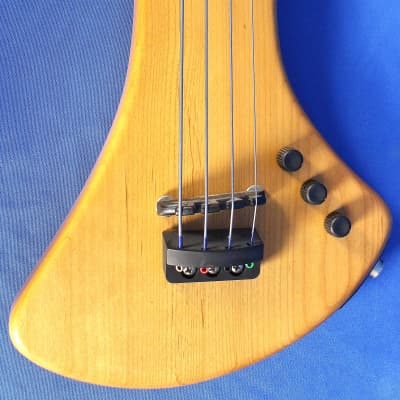 ELECTRIC UP RIGHT BASS stud.r 希少 ケース EUB ELECTRIC UP RIGHT BASS stud.r 希少 ケース EUB ELECTRIC UP