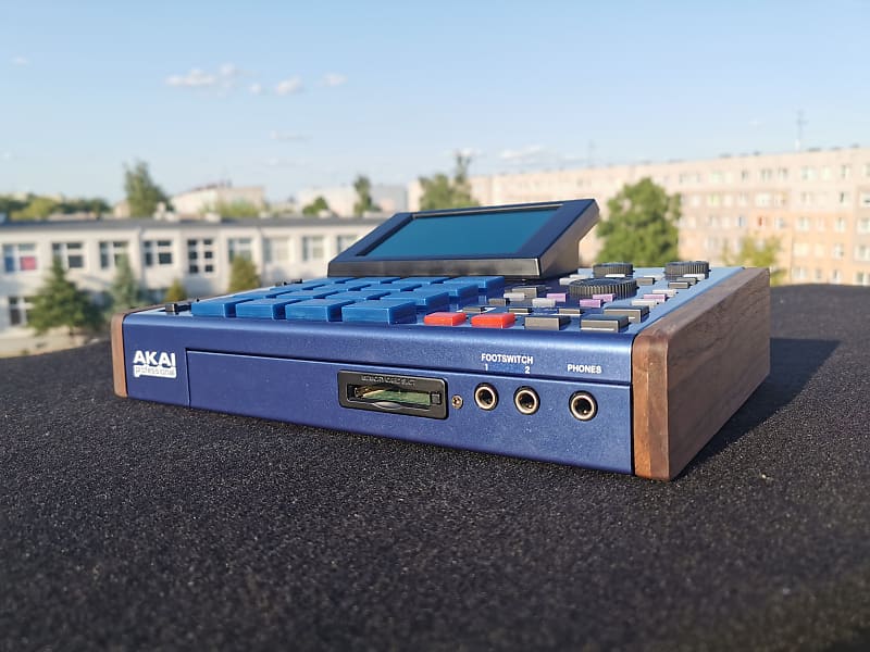 Akai MPC1000 FULL Blue Woodsides HDD & XXL LCD | Reverb UK