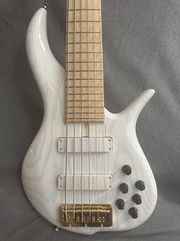 F Bass BN6 | Reverb