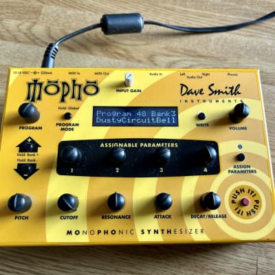 Dave Smith Instruments Mopho Desktop Monophonic Synthesizer 2008 - 2016 - Yellow