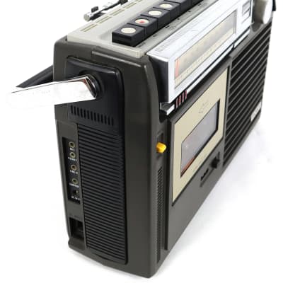 Vintage Sony Japan CF-1660 AM/FM Cassette-Corder Player Tape Recorder image 5