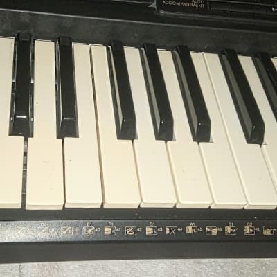 Yamaha PSR-620 Portatone Workstation Keyboard Synth with