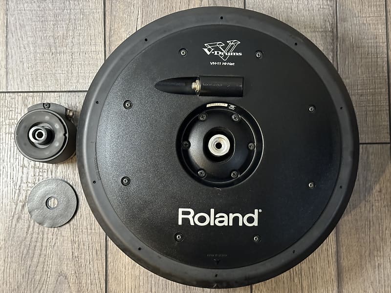 Roland VH-11 12