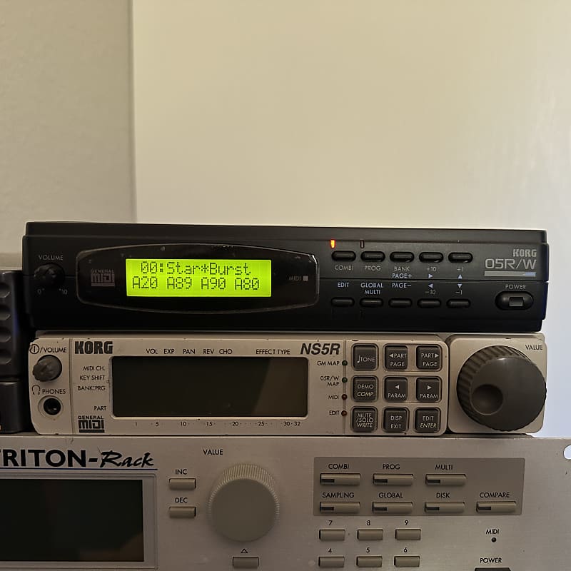 KORG 05R/W 音源モジュール ハーフラックサイズのシンセサイザーモジュール Korg 05R/W