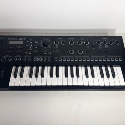 Roland JD-Xi 37-Key Analog/Digital Crossover Synthesizer 2015 - Present - Black