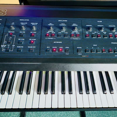 Oberheim OB-8 | Classic 80's Analogue Polyphonic Synthesiser | 61-Keys, 8-Voices, MIDI