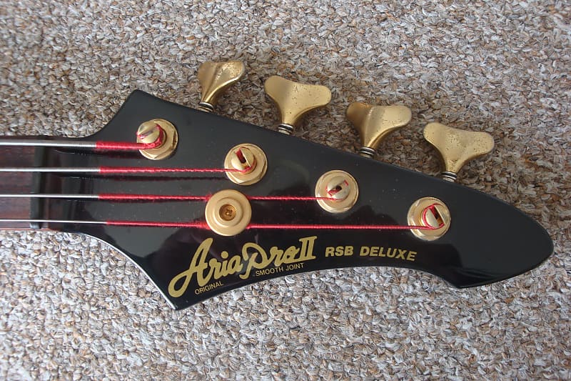 Aria Pro II RSB Deluxe II 1984 Black/Gold Made in Japan