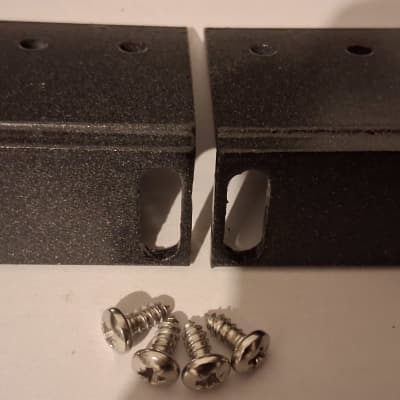 Rack ears to fit Korg Wavestation SR Z3 A2 A3 03RW M3R with mounting screws