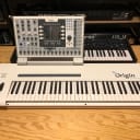 Arturia Origin Keyboard 61-Key Virtual Analog Synthesizer (Warranty)