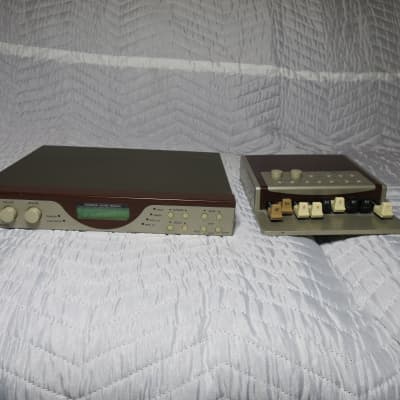 Hammond XM-1 and XMc-1 - Gray/Brown Wood Finish