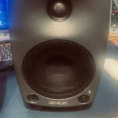Genelec 8030A 5" Powered Nearfield Studio Monitor (Pair) 2005 - 2013 - Gray image 5