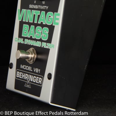 Behringer VB1 Vintage Bass Dual Dynamic Filter 2009 s/n S0700186505 image 6