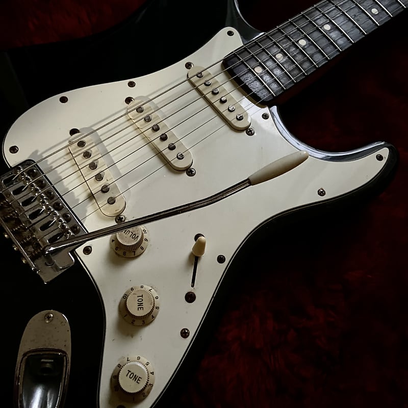 c.1996-1997 Fender Mexico Stratocaster “Black” | Reverb