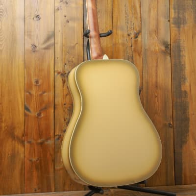 Mint Fender Limited Edition California Vintage King - Antigua image 3