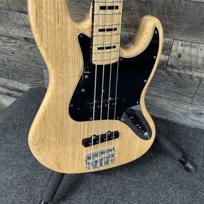 Fender American Vintage '75 Jazz Bass 1999 - 2012