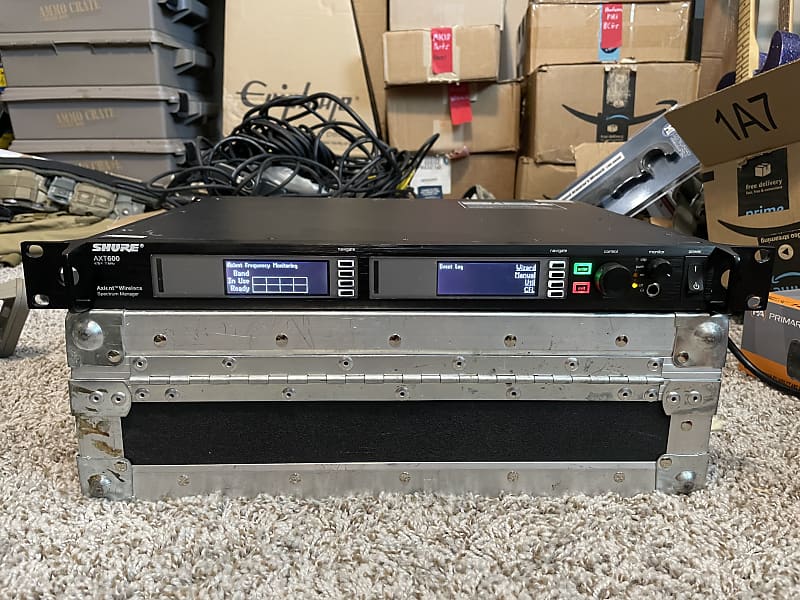 Shure AXT600 470-952 MHz Axient Wireless Spectrum Manager Digital Wireless IEM Showlink image 1