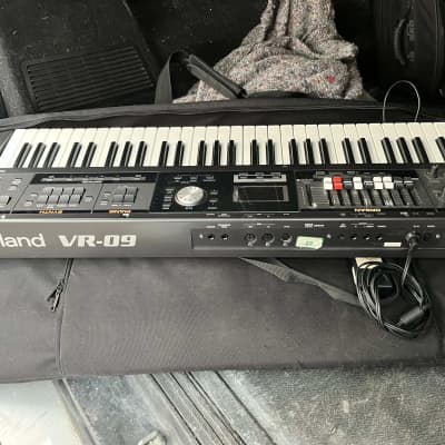 Roland VR 09 image 6