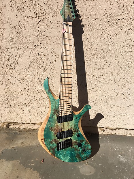 ギター Skervesen Swan 8 Swan 8 - Skervesen Custom Guitars