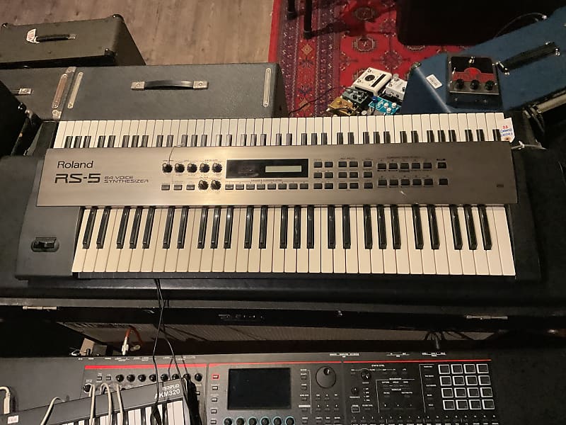 Roland RS-5 61-Key 64-Voice Synthesizer | Reverb