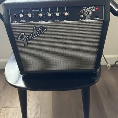 Fender Champion 40 - chassis / guts - working practice amp
