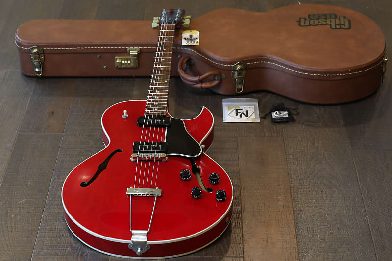 Gibson ES-135 Cherry Red 1995年製　ギブソン Gibson ES-135 Cherry Red 1995年製 ギブソン