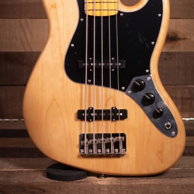 Squier Classic Vibe '70s Jazz Bass V, Maple FB, Natural for sale