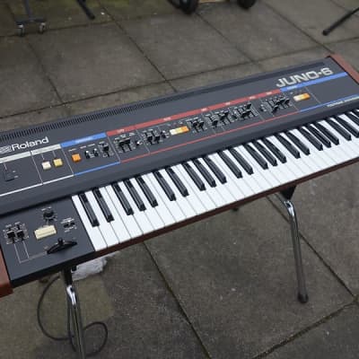 Roland Juno-6 61-Key Polyphonic Synthesizer 1982 - 1984 - Black