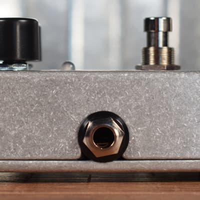 Electro-Harmonix EHX Neo Mistress Flanger Guitar Effect Pedal image 6