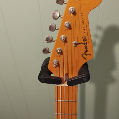 Fender Classic 50's Stratocaster with maple neck image 3