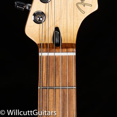 Fender Player Stratocaster HSS, Pau Ferro Fingerboard, 3-Color Sunburst (662) image 5