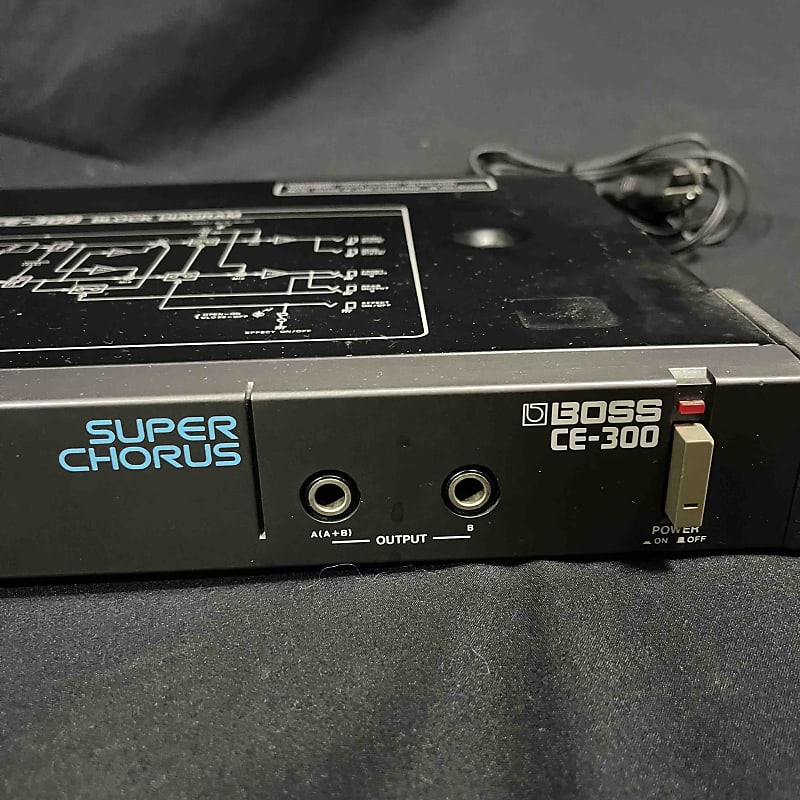 Boss CE-300 Super Chorus Guitar Effects Processor Made in Boss CE-300 Super Chorus Guitar Effects Processor Made in
