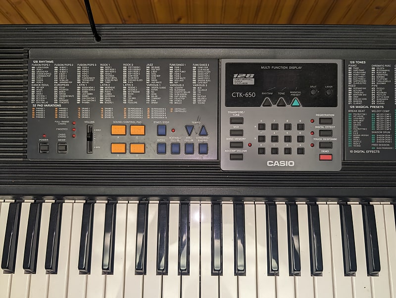 Vintage Casio CTK 650 mid 90s Black with stand