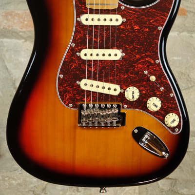 JET GUITARS JS300 SB - Stratocaster Roasted Maple Neck - Sunburst image 2