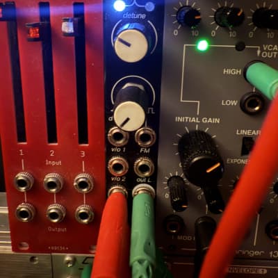 acid rain chainsaw モジュラーシンセ Acid Rain Technology Chainsaw Polyphonic Oscillator | Reverb