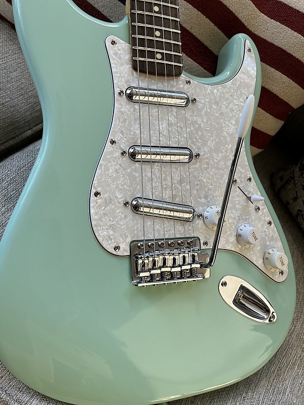 贅沢 Squier vintagemodify SURFGreen ギター - drjosealfredo.com.br