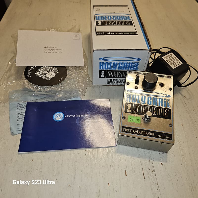 Electro-Harmonix Holy Grail Reverb V1 | Reverb