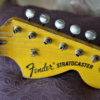 Fender Stratocaster Custom Blue  Sparkle Custom Nitro Relic image 17