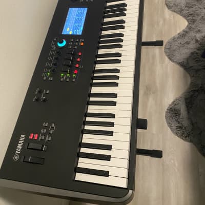 Yamaha MODX8 88key